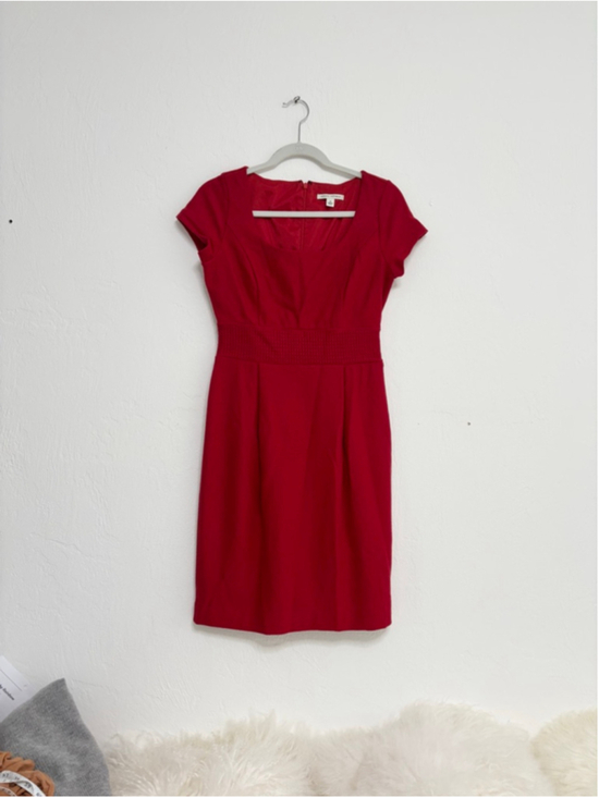 Banana Republic Dresses & Skirts - Women's Banana Republic Red Short Sleeve Dress Size 4 Wool